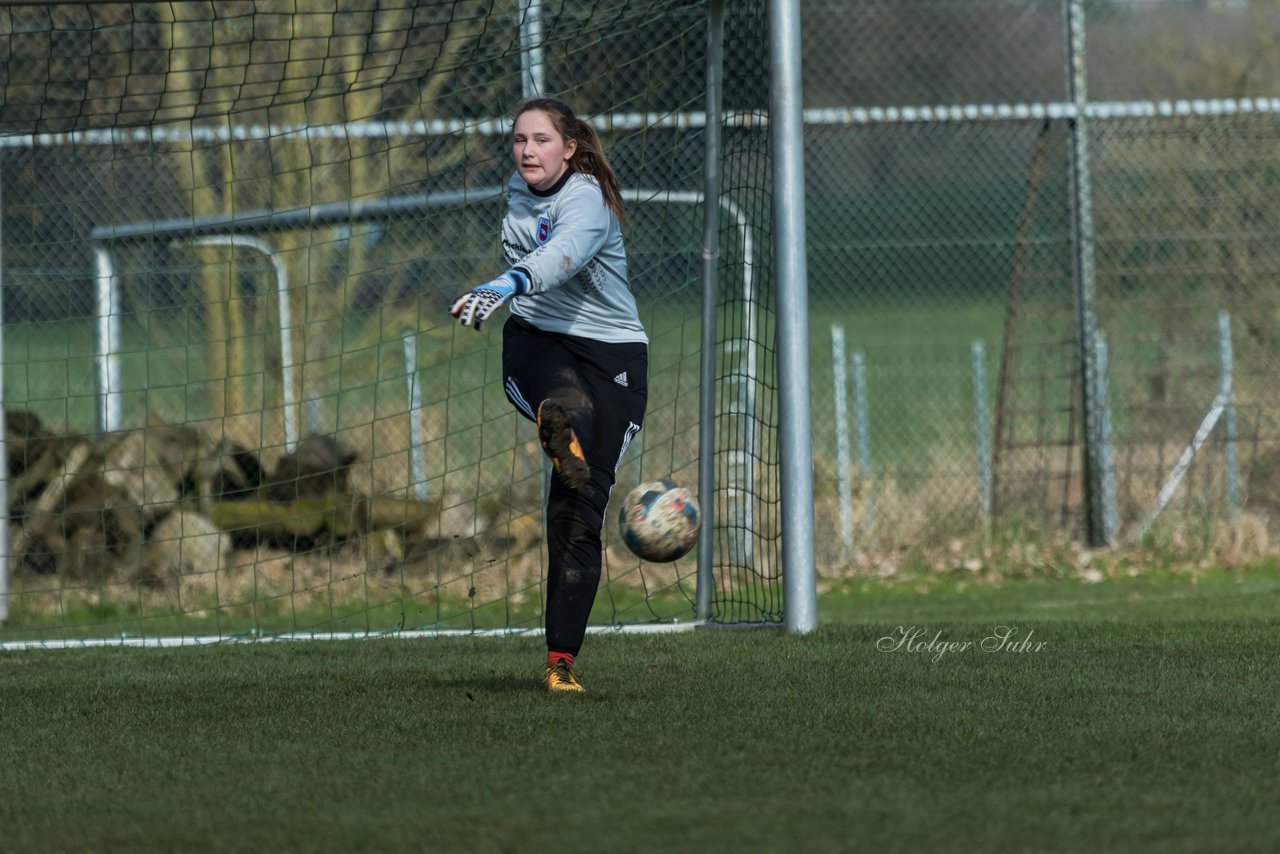 Bild 67 - C-Juniorinnen SV Steinhorst/Labenz - TSV Friedrichsberg-Busdorf : Ergebnis: 5:0